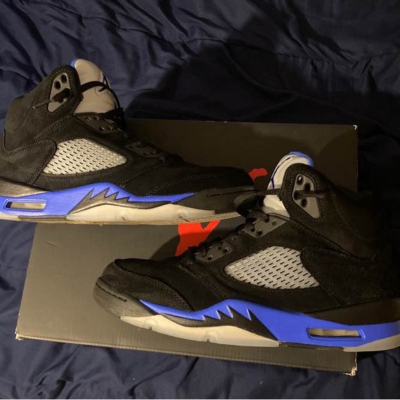 Jordan Retro 5’s Racer Blue size 10.5